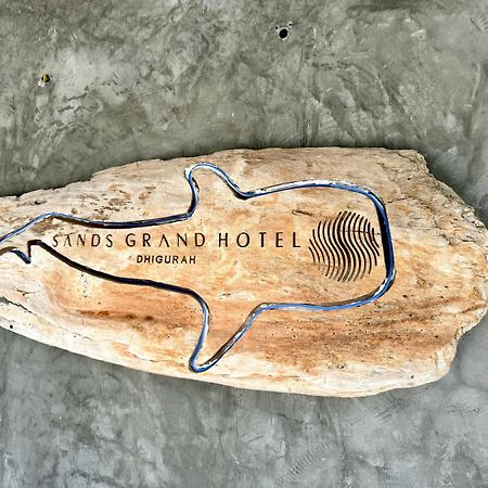 Sands Grand Hotel Dhigurah  Eksteriør billede
